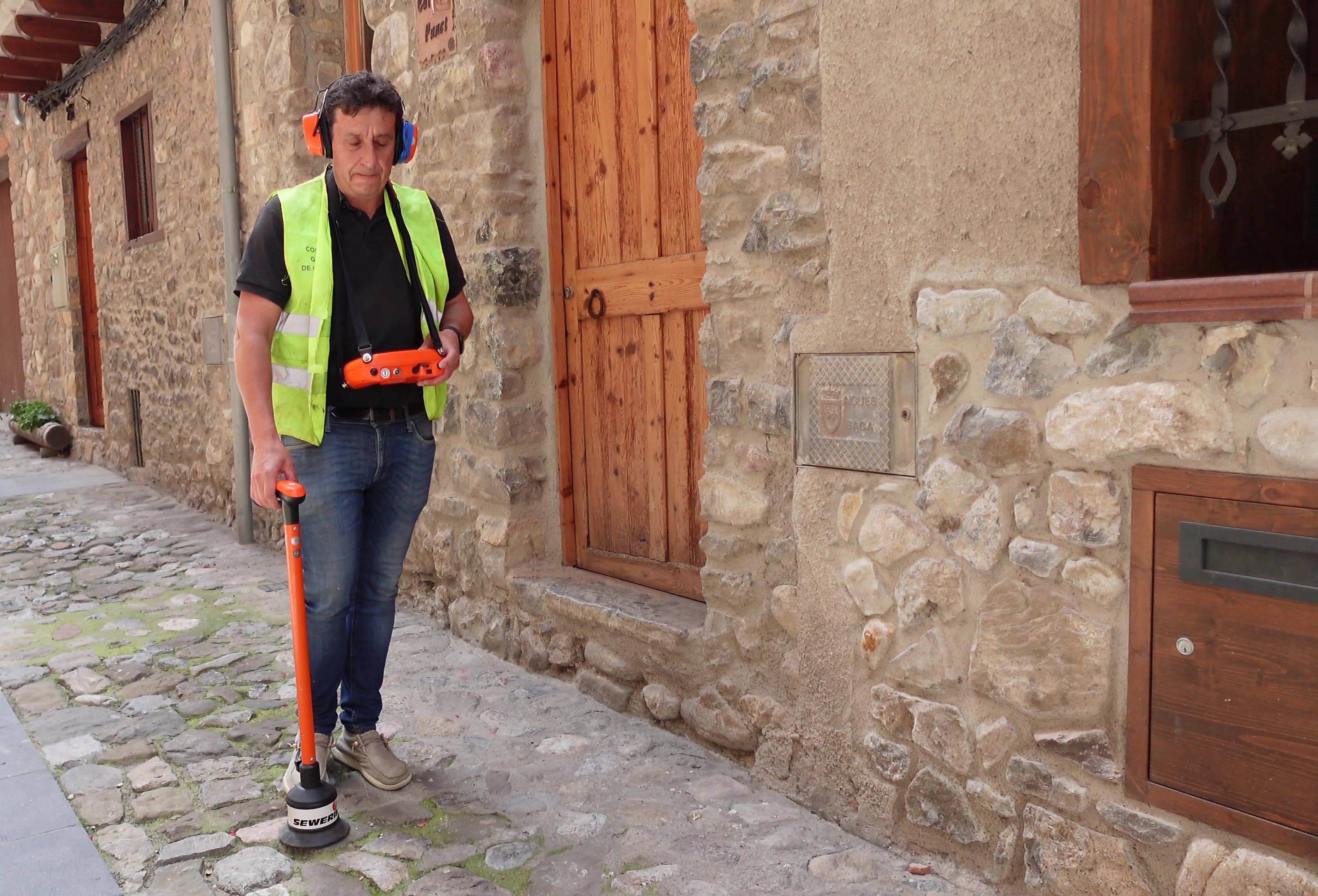 Ir a la noticia Impulsamos con el Ayuntamiento de Bagà la gestión sostenible del agua con una campaña de detección de fugas en el municipio